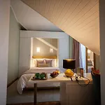 Hotel Storytellers Palace