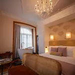 Storytellers Palace Hotel