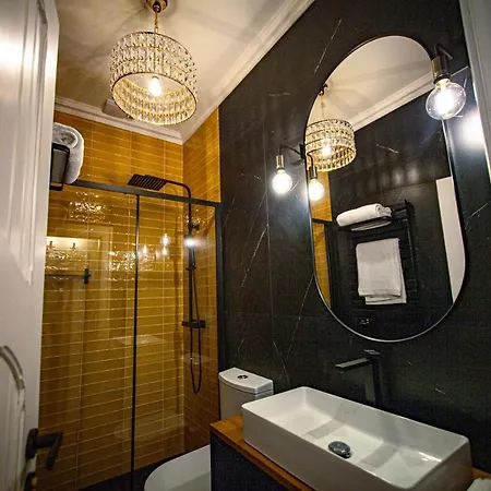 Storytellers Palace Szálloda