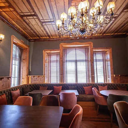 فندق Storytellers Palace ساو مارتينهو دو بورتو