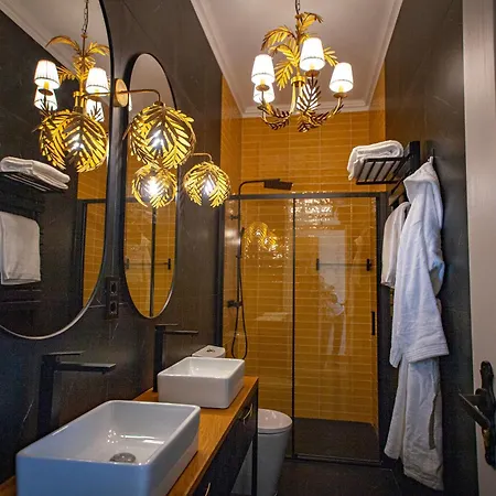 Szálloda Storytellers Palace 5*