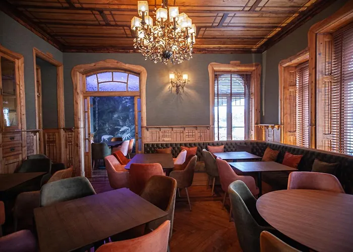 Hotel Storytellers Palace